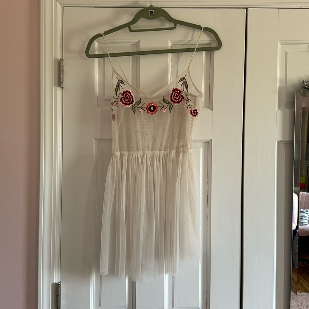 Illa Illa Sheer Tulle Floral Embroidered Ballerina Tank